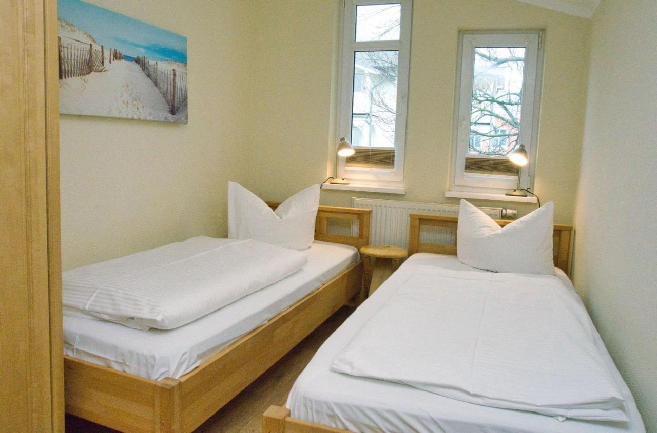 Mit Meerblick Und Balkon, Gratis Nutzung Vom Ahoi Erlebnisbad Und Sauna In Sellin - Meeresblick Fewo 39 Goehren  Exterior foto